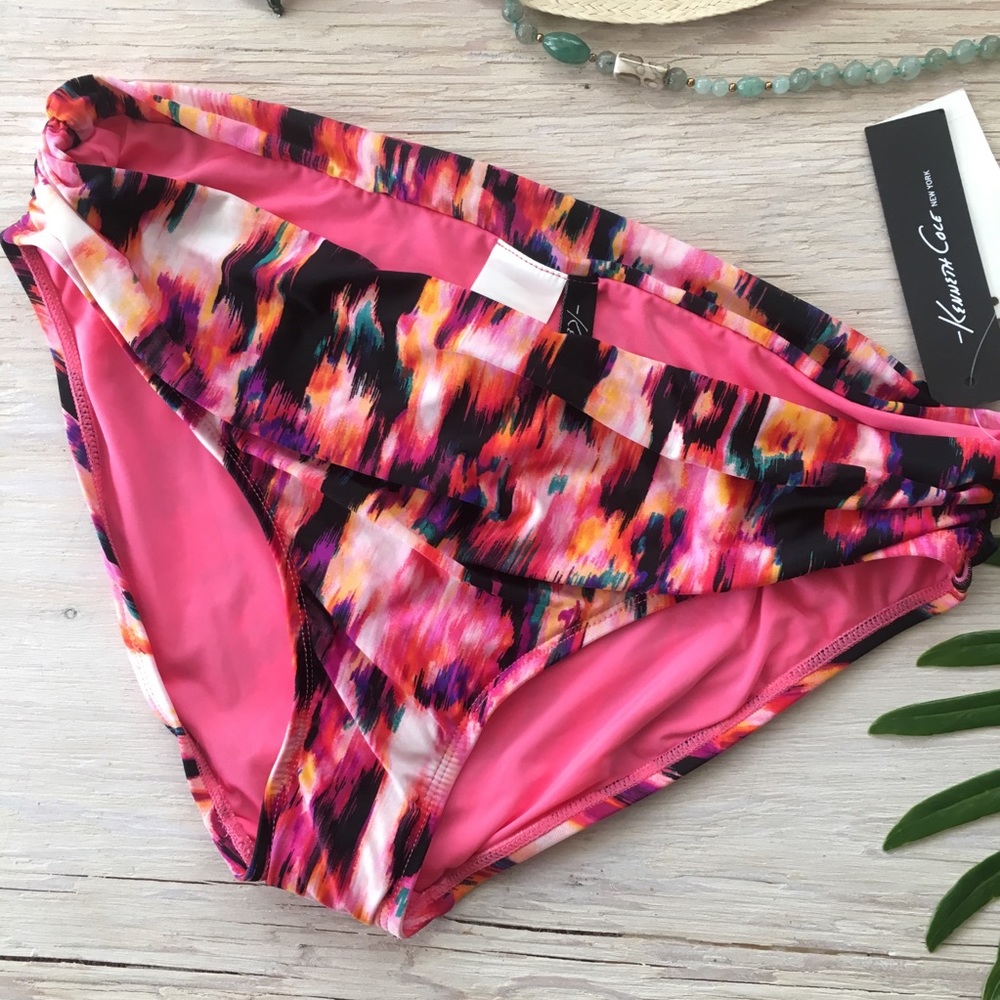 SALE‼️- Kenneth Cole (New) Med Bikini Bottom 👙